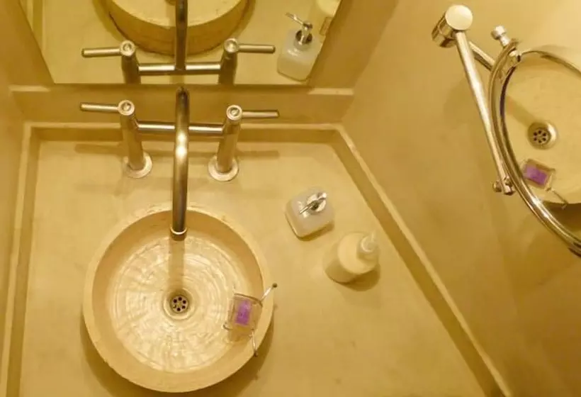 Fotos del hotel Hotel 1555 Malabia House:  12