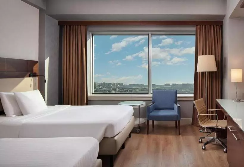 Fotos del hotel Courtyard By Marriott Istanbul West:  18