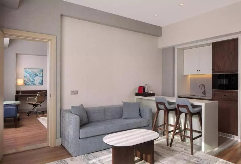 Fotos del hotel Courtyard By Marriott Istanbul West:  21