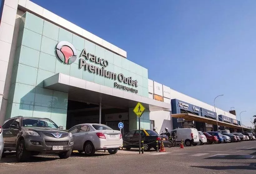 Fotos del hotel Holiday Inn Santiago  Airport Terminal, An Ihg:  12