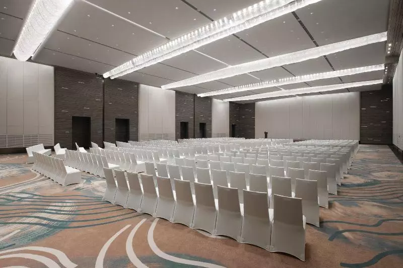 Fotos del hotel Crowne Plaza Wuhan Optics Valley, An Ihg:  4