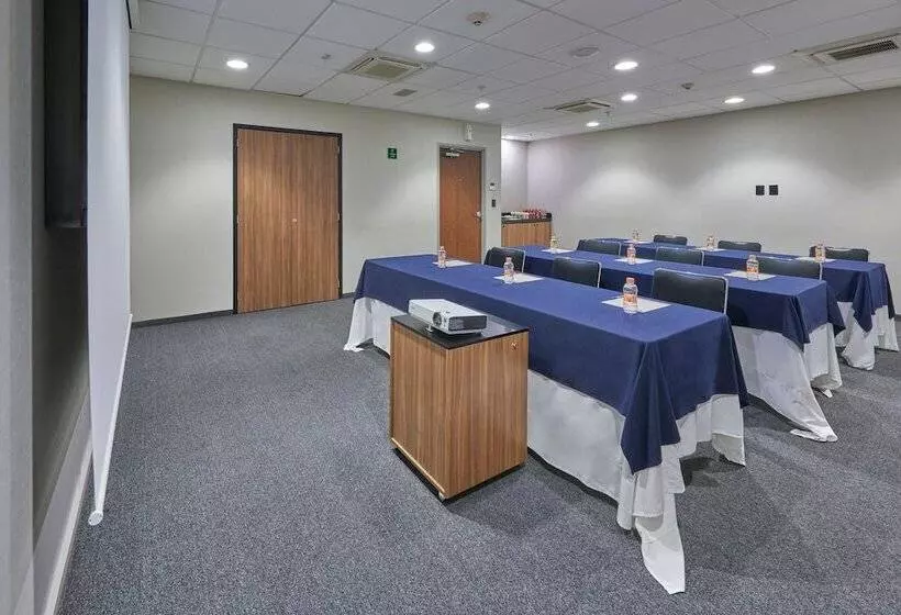 Fotos del hotel City Express Tijuana Río:  23