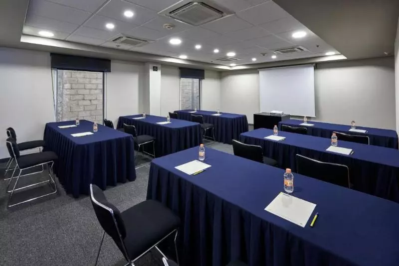 Fotos del hotel City Express Tijuana Río:  12