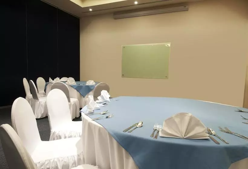 Fotos del hotel Fiesta Inn Cuernavaca:  6