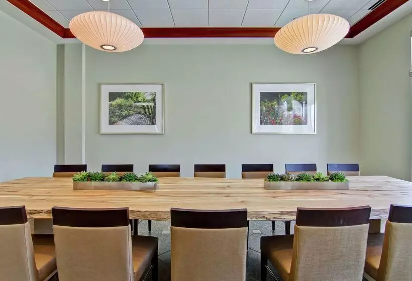 Fotos del hotel Hilton Garden Inn Ottawa Airport:  6