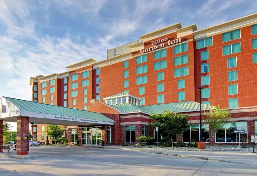 Hilton Garden Inn Ottawa Airport