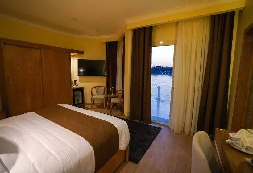 Obelisk Nile Hotel Aswan
