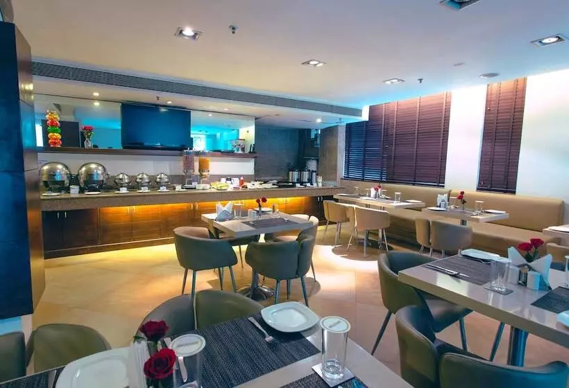 Fotos del hotel OYO Townhouse 033 Siri Fort :  5