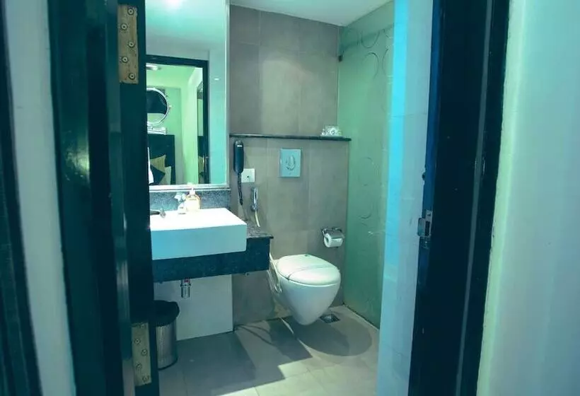 Fotos del hotel OYO Townhouse 033 Siri Fort :  7