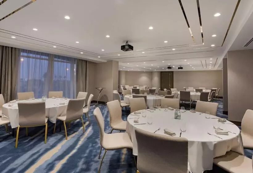 Fotos del hotel Radisson Hotel Dubai Damac Hills:  22
