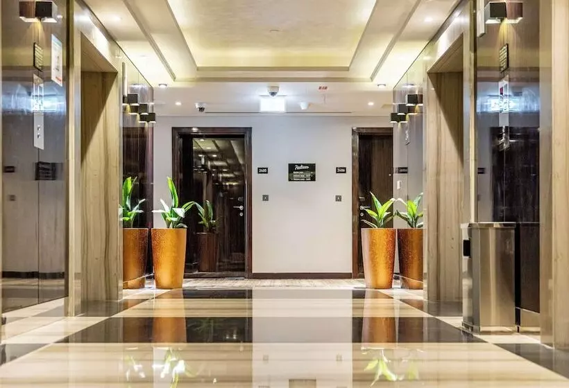 Fotos del hotel Radisson Hotel Dubai Damac Hills:  5