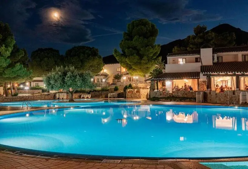 Fotos del hotel Club Esse Cala Gonone Beach Village:  1