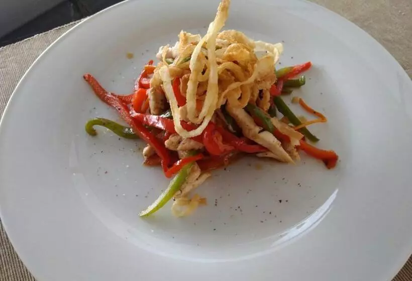 Fotos del hotel Hospedería Palacio De Allepuz:  8