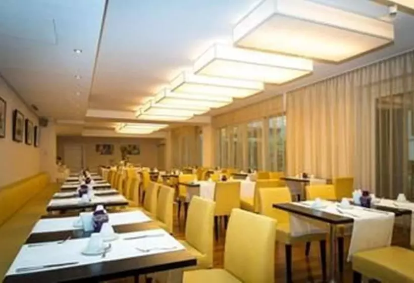 Fotos del hotel Pakat Suites:  2