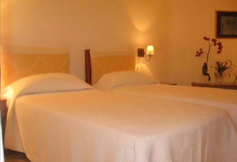 Fotos del hotel Valdiola:  2