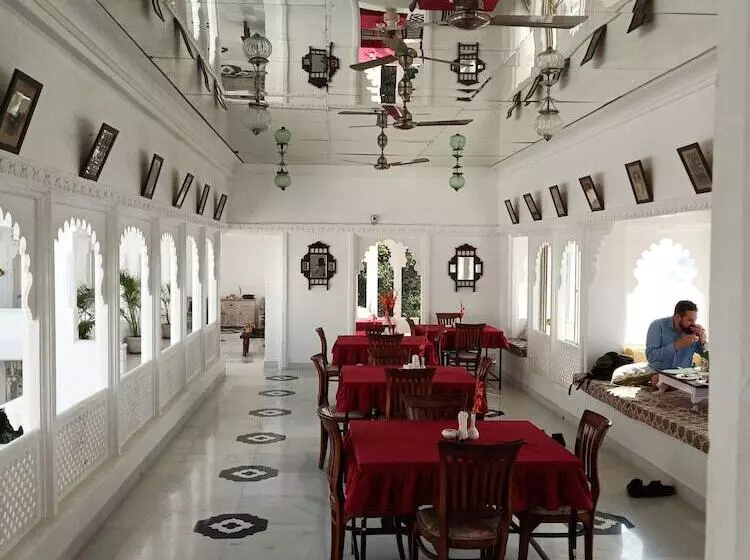 Fotos del hotel Jagat Niwas Palace:  6