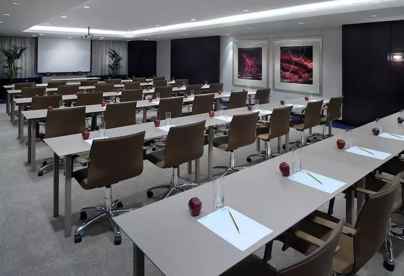 Fotos del hotel Media One:  3