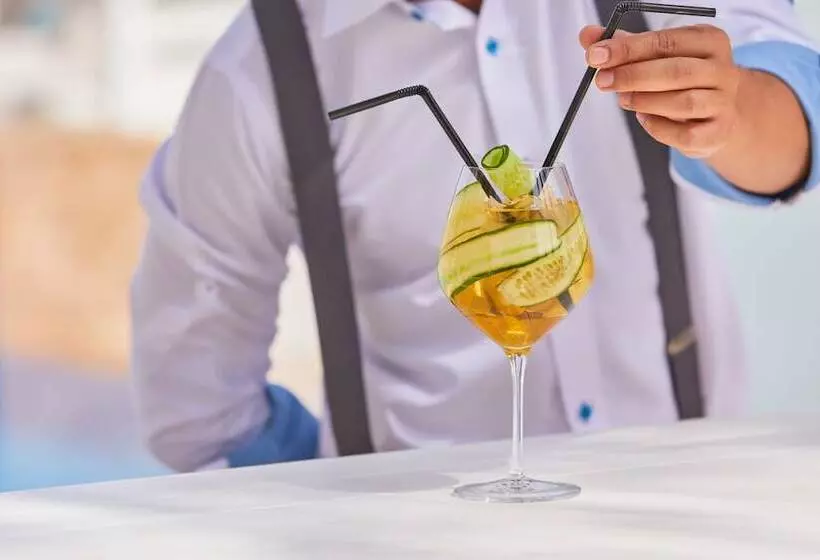 Fotos del hotel Media One:  5