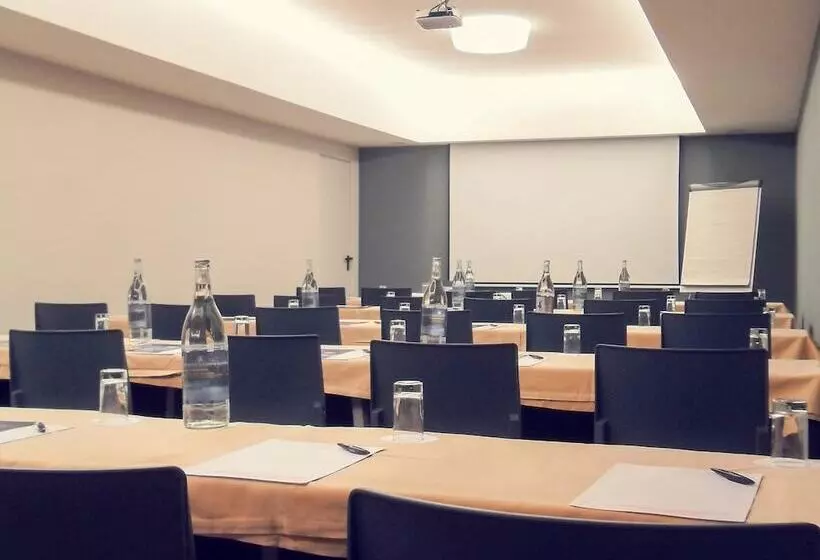 Fotos del hotel Mercure Lisboa Almada:  22