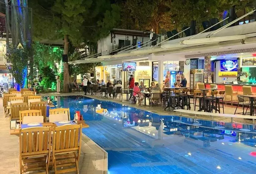 Fotos del hotel Istankoy:  13