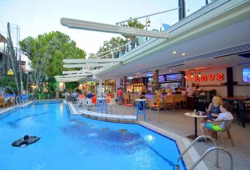 Fotos del hotel Istankoy:  5