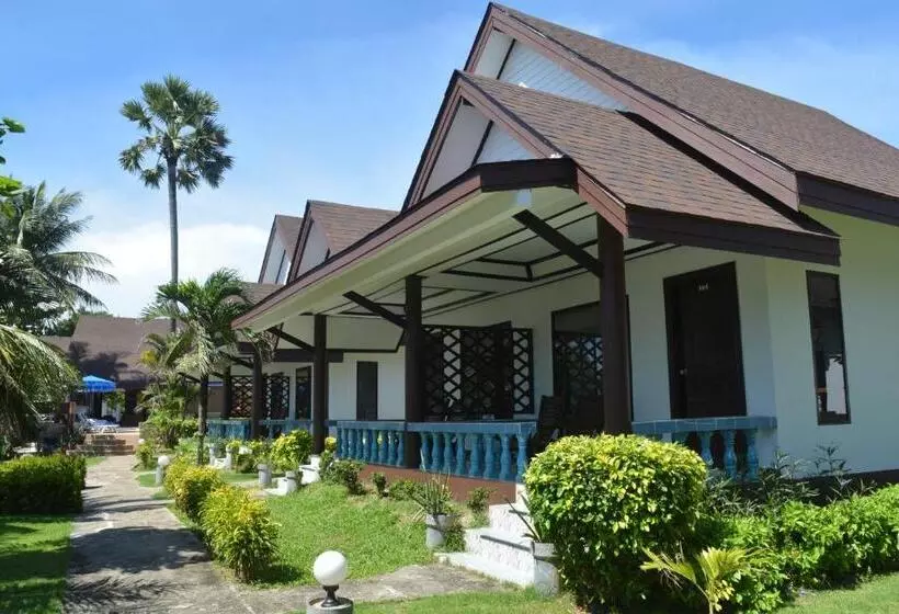 Fotos del hotel Lanta Ilmare Beach Resort:  25