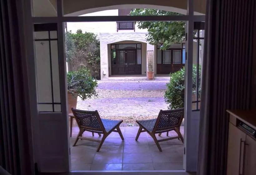 Fotos del hotel Asara Wine Estate &:  2