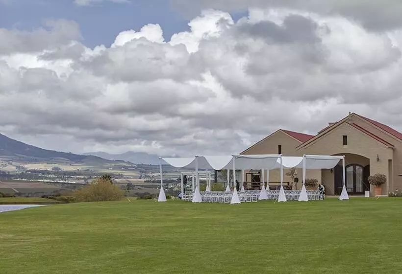 Fotos del hotel Asara Wine Estate &:  9