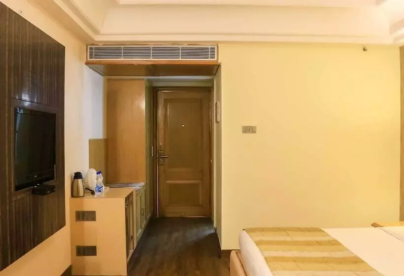 Fotos del hotel Dee Marks Airport  & Resorts:  20