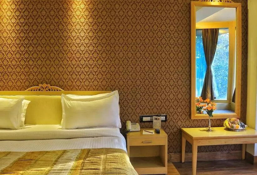 Fotos del hotel Dee Marks Airport  & Resorts:  4