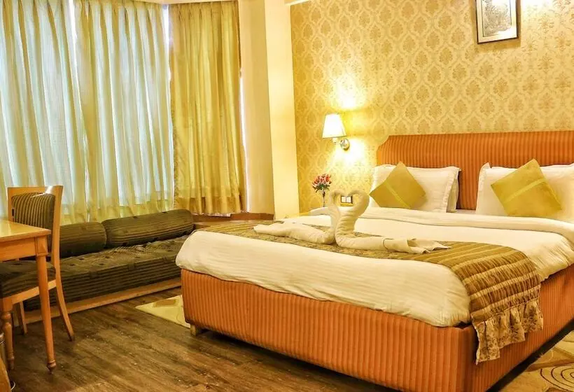 Fotos del hotel Dee Marks Airport  & Resorts:  13