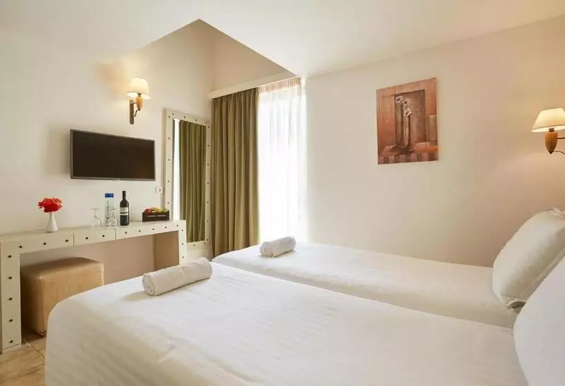 Fotos del hotel Santa Marina Beach Hotel:  13