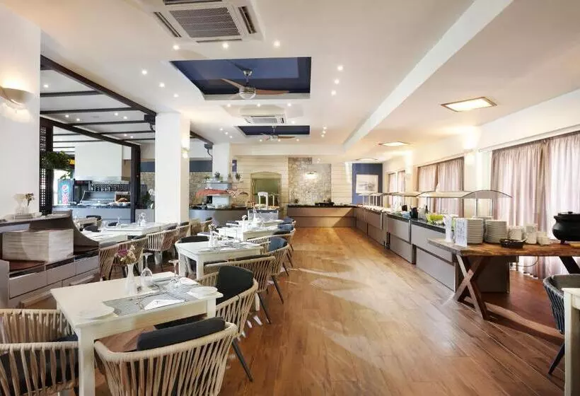 Fotos del hotel Santa Marina Beach Hotel:  4