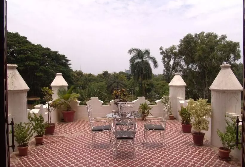 Fotos del hotel Jayamahal Palace:  9