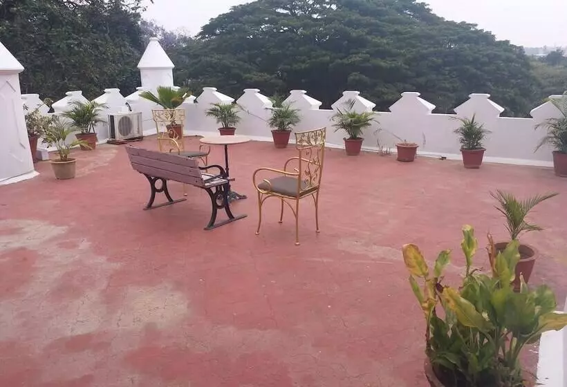 Fotos del hotel Jayamahal Palace:  19