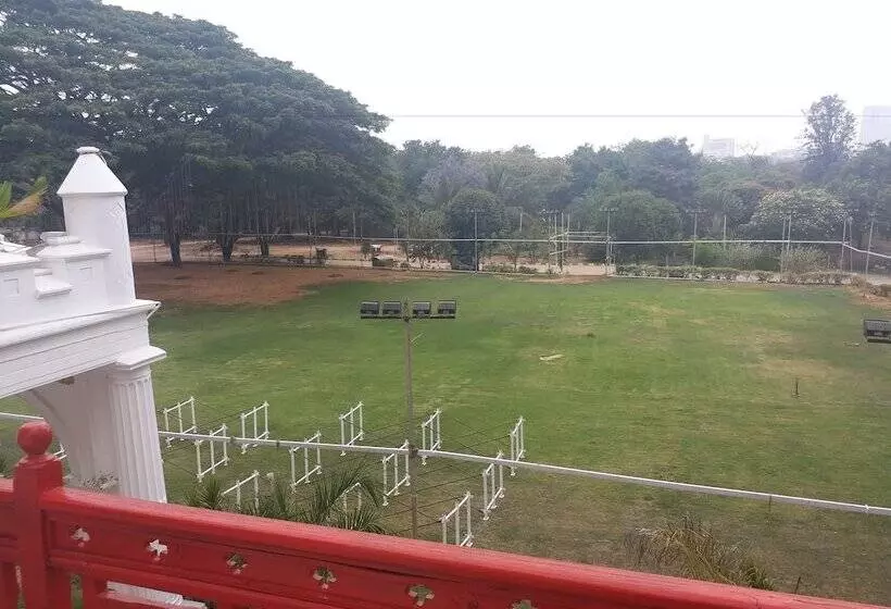 Fotos del hotel Jayamahal Palace:  5