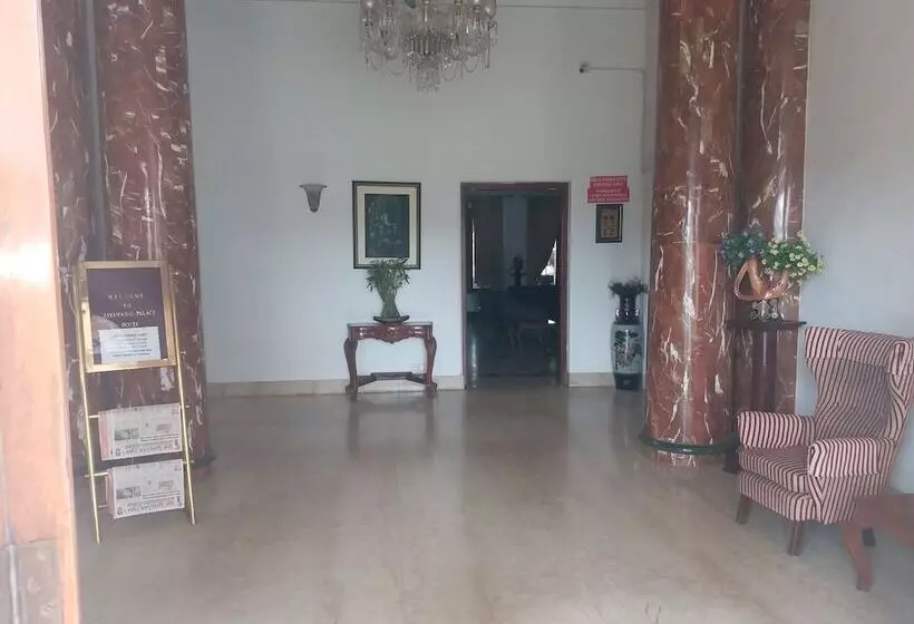 Fotos del hotel Jayamahal Palace:  12