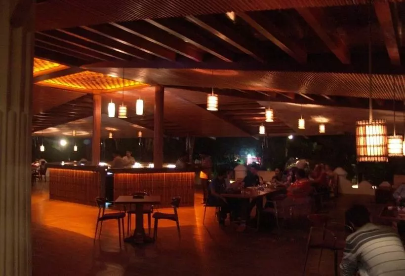 Fotos del hotel Jayamahal Palace:  14