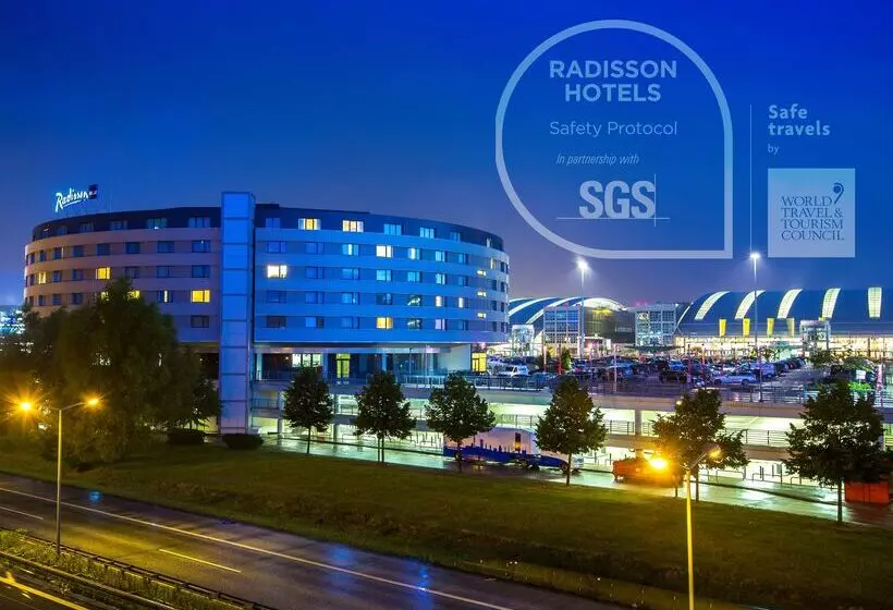 Radisson Blu , Hamburg Airport