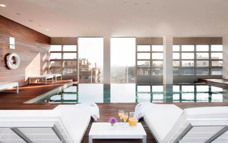 Fotos del hotel Reina Petronila:  15