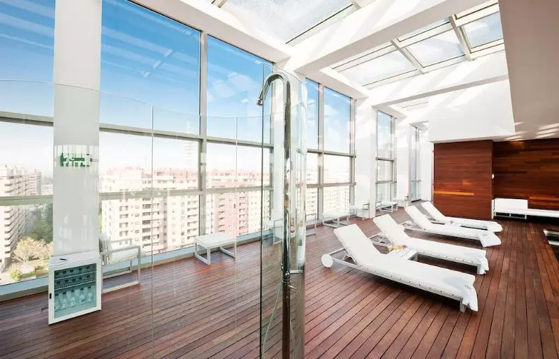 Fotos del hotel Reina Petronila:  9