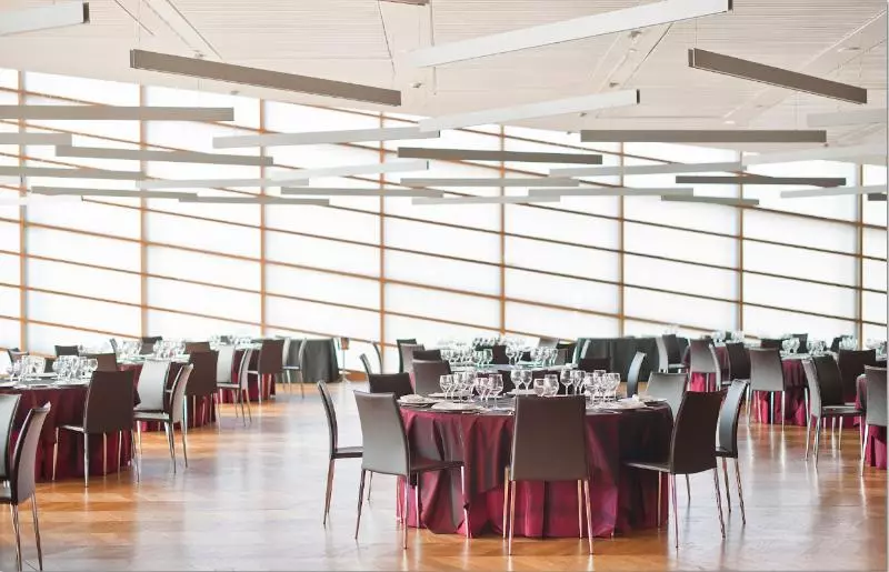 Fotos del hotel Reina Petronila:  4