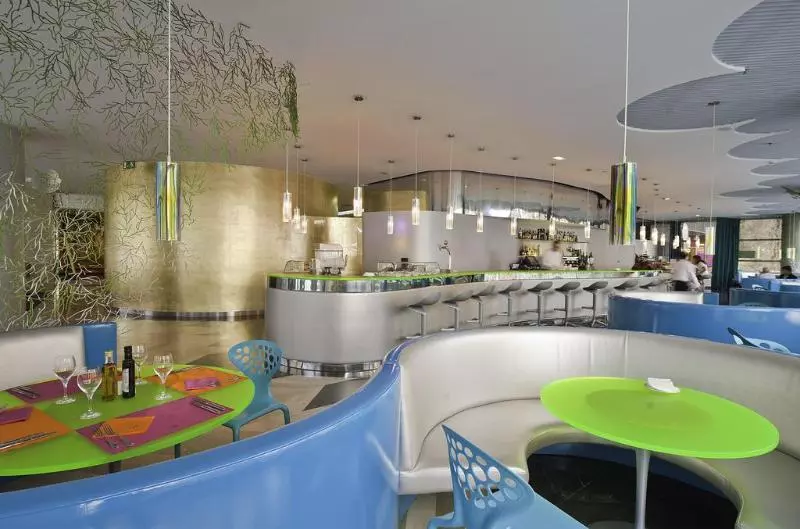 Fotos del hotel Reina Petronila:  5