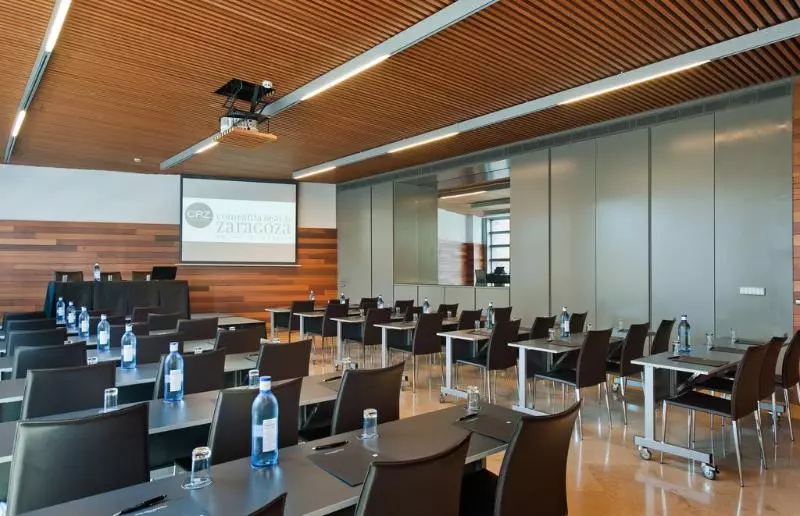 Fotos del hotel Reina Petronila:  6