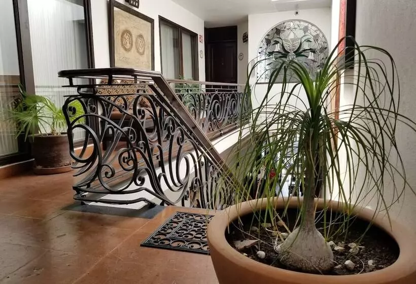 Fotos del hotel Suites Sofia:  13