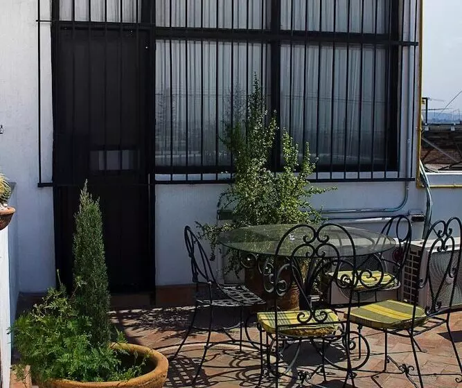 Fotos del hotel Suites Sofia:  25