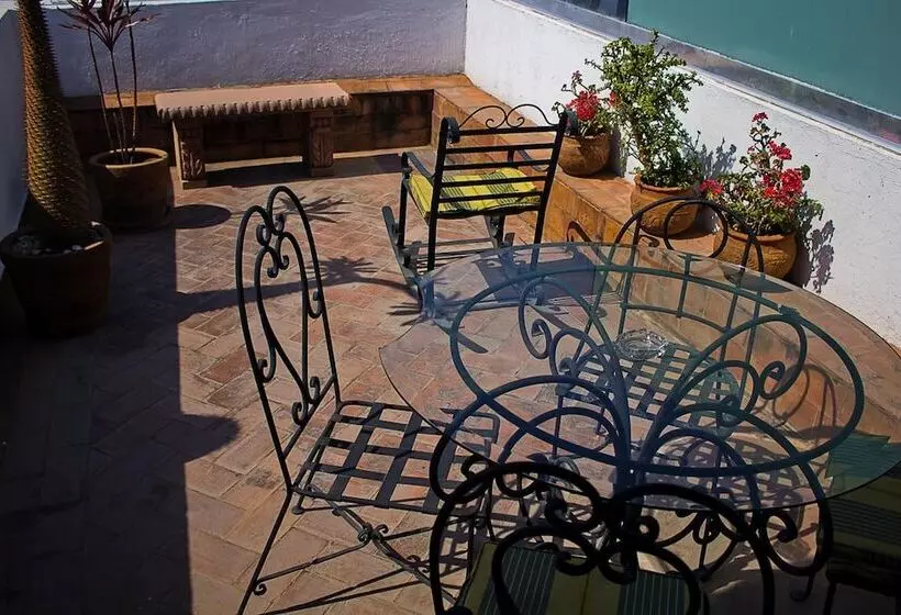 Fotos del hotel Suites Sofia:  18