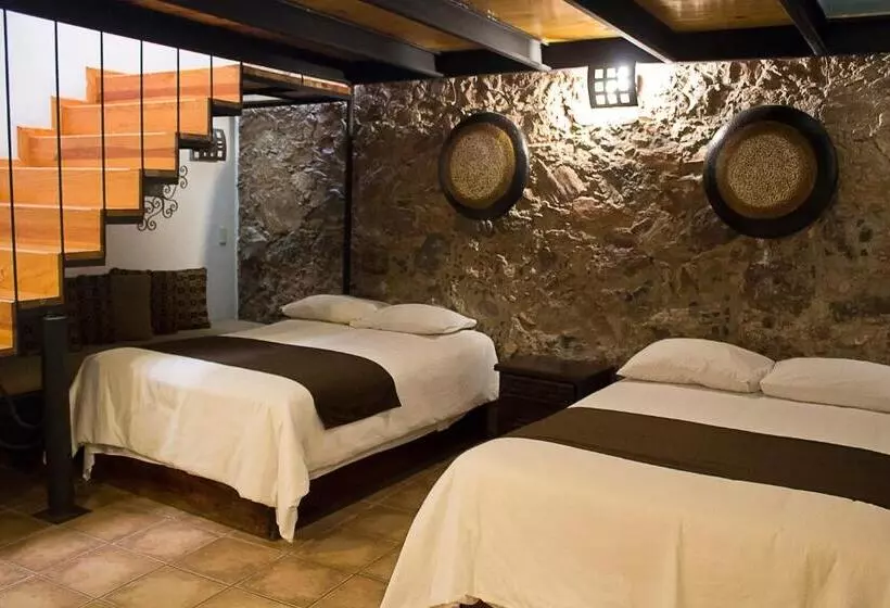 Fotos del hotel Suites Sofia:  9