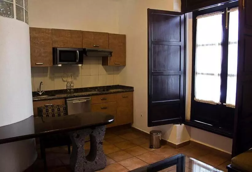 Fotos del hotel Suites Sofia:  3