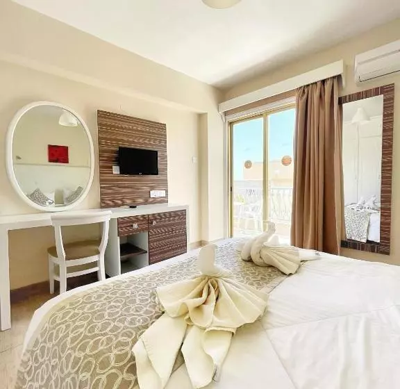 Fotos del hotel Antonis G. Hotel Apartments:  18